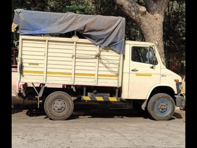 Govinda Tempo Service vehicle on duty